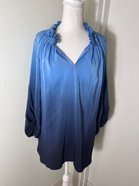 Rungolee Blue Ombre Blouse Sz M